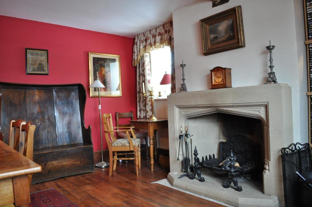 Old Ivy House Bed & Breakfast Nuneaton Exterior photo