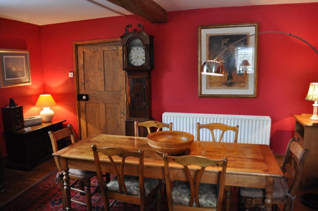 Old Ivy House Bed & Breakfast Nuneaton Exterior photo